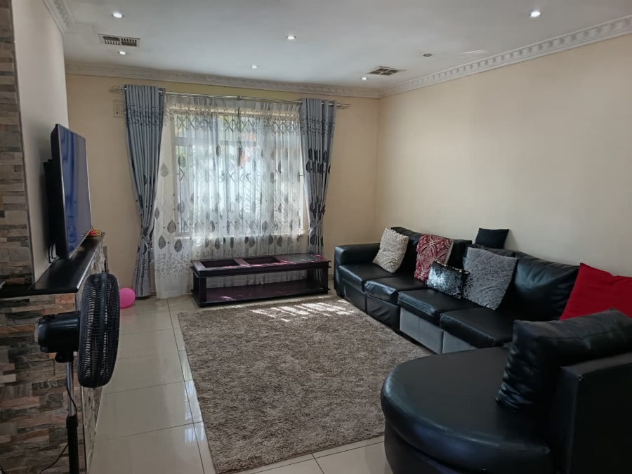 3 Bedroom Property for Sale in Morningside KwaZulu-Natal