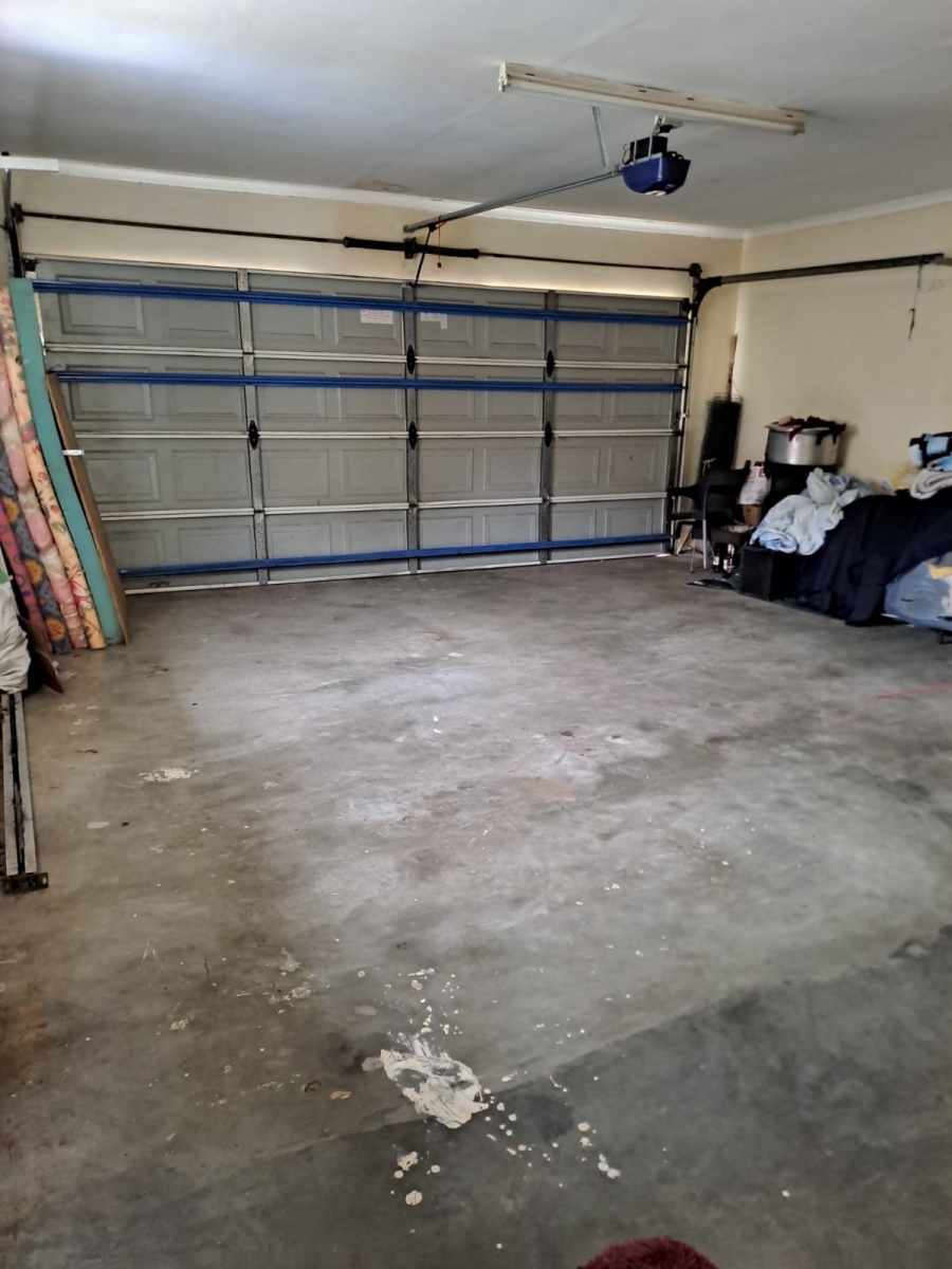 4 Bedroom Property for Sale in Brackenham KwaZulu-Natal