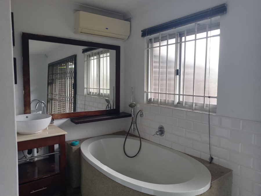 3 Bedroom Property for Sale in Windermere KwaZulu-Natal