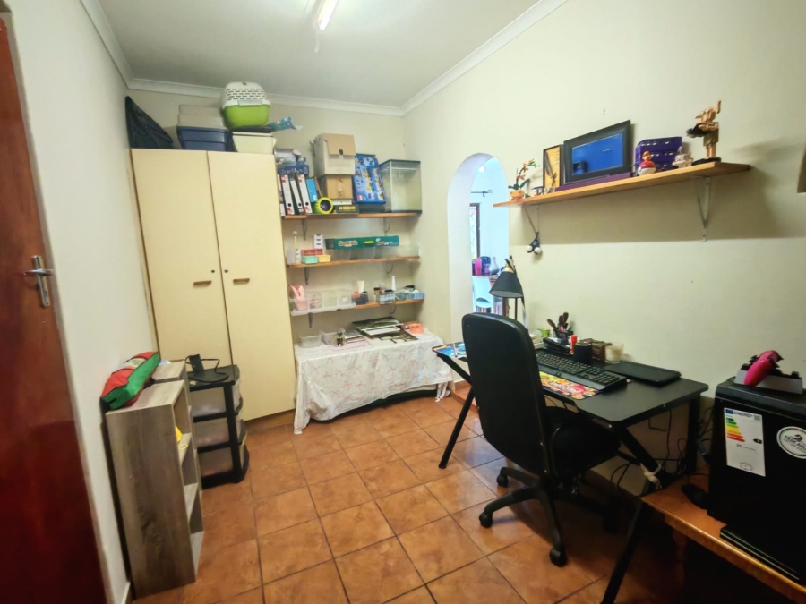 3 Bedroom Property for Sale in Lester Park KwaZulu-Natal