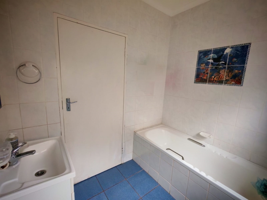 3 Bedroom Property for Sale in Lester Park KwaZulu-Natal