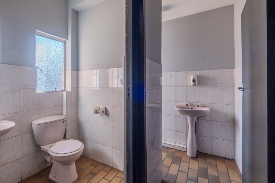 To Let Commercial Property for Rent in New Germany KwaZulu-Natal