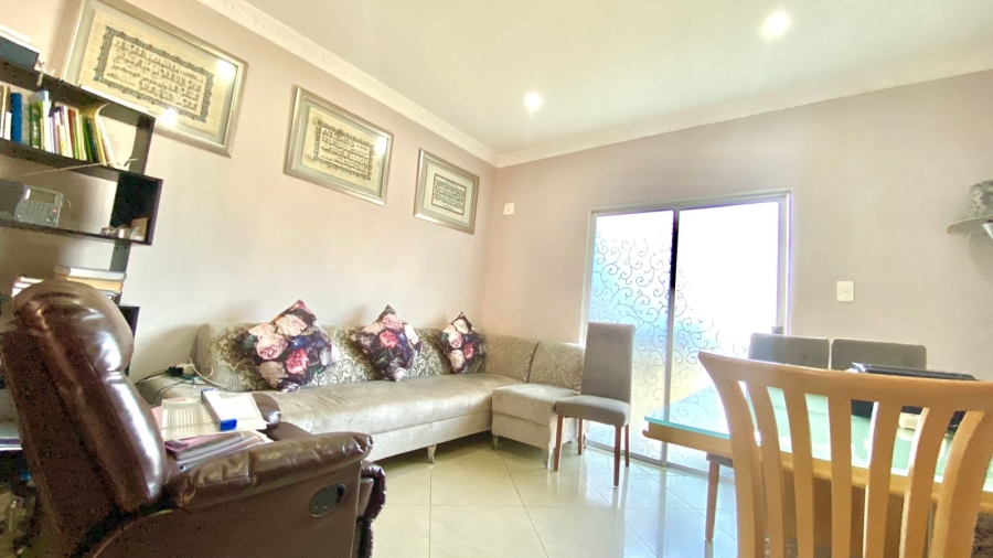 2 Bedroom Property for Sale in Morningside KwaZulu-Natal