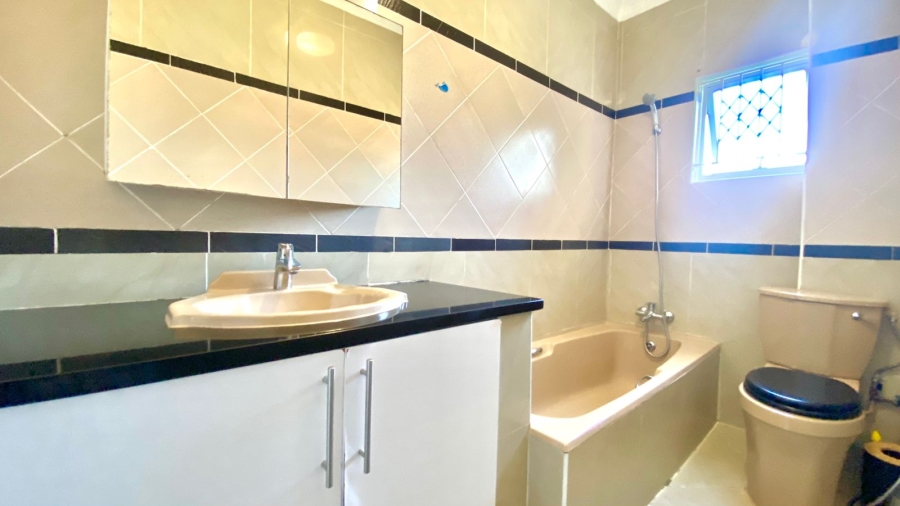 2 Bedroom Property for Sale in Morningside KwaZulu-Natal