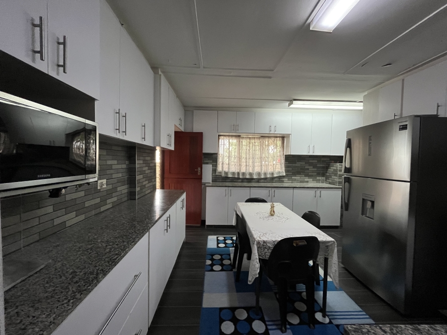 4 Bedroom Property for Sale in Palmview KwaZulu-Natal