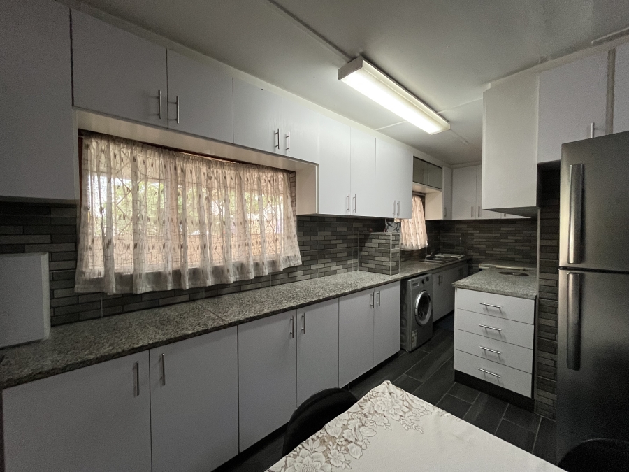 4 Bedroom Property for Sale in Palmview KwaZulu-Natal