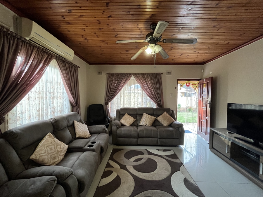 4 Bedroom Property for Sale in Palmview KwaZulu-Natal