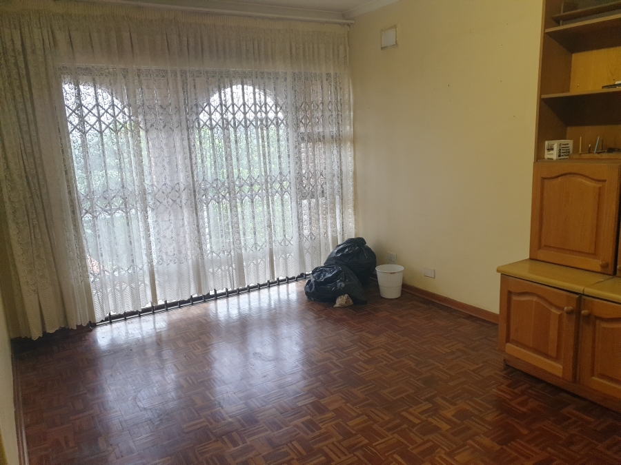 To Let 6 Bedroom Property for Rent in Avoca KwaZulu-Natal