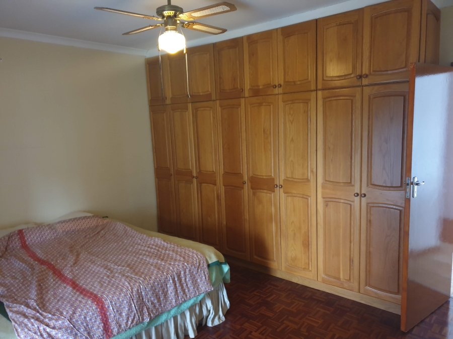 To Let 6 Bedroom Property for Rent in Avoca KwaZulu-Natal