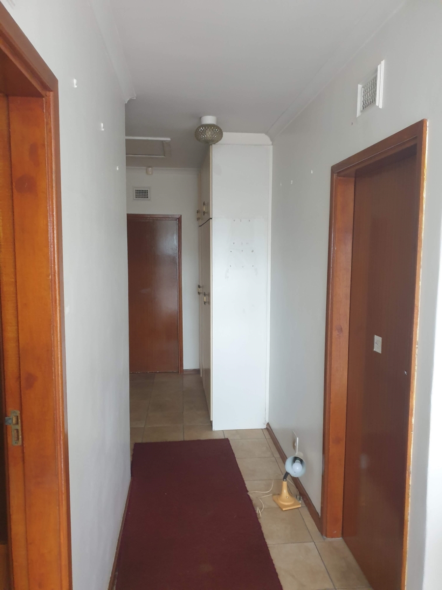 To Let 6 Bedroom Property for Rent in Avoca KwaZulu-Natal