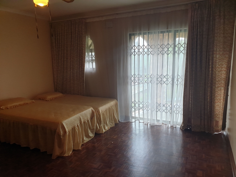 To Let 6 Bedroom Property for Rent in Avoca KwaZulu-Natal