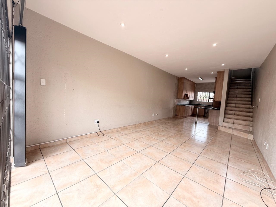 To Let 3 Bedroom Property for Rent in Huttenheights KwaZulu-Natal
