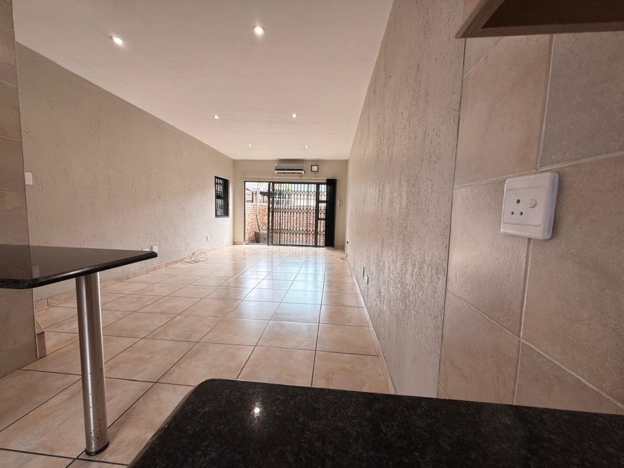 To Let 3 Bedroom Property for Rent in Huttenheights KwaZulu-Natal