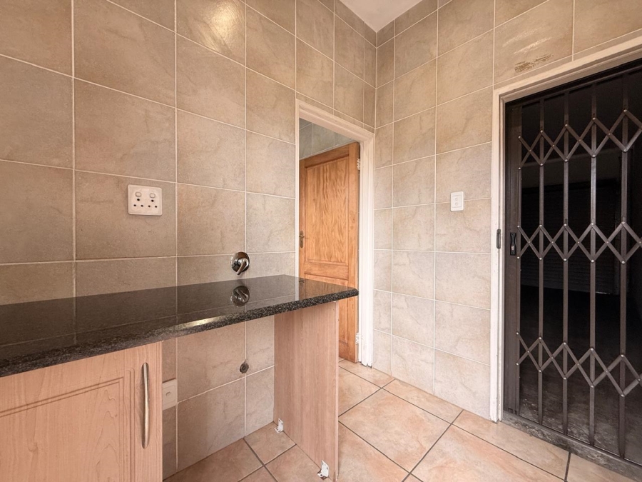 To Let 3 Bedroom Property for Rent in Huttenheights KwaZulu-Natal