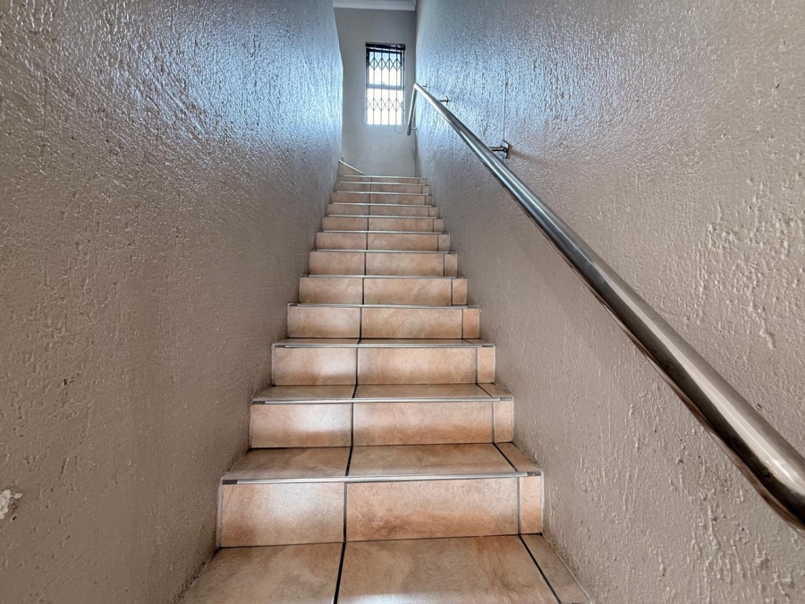 To Let 3 Bedroom Property for Rent in Huttenheights KwaZulu-Natal