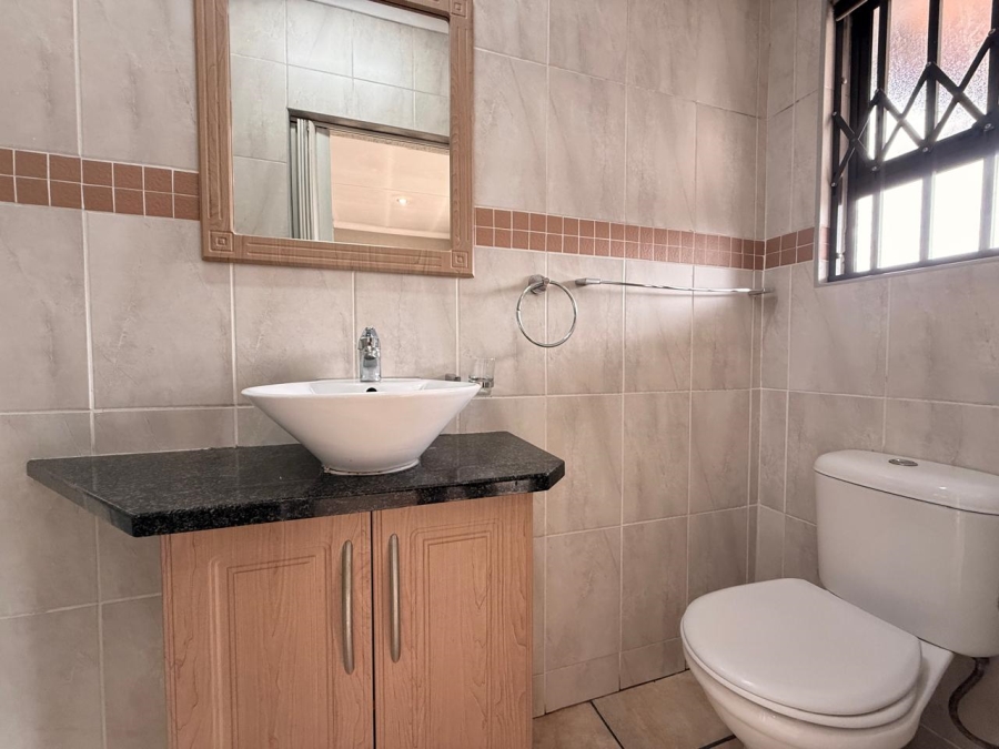To Let 3 Bedroom Property for Rent in Huttenheights KwaZulu-Natal