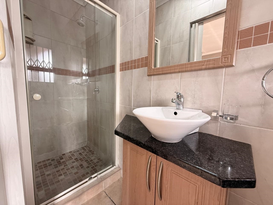 To Let 3 Bedroom Property for Rent in Huttenheights KwaZulu-Natal