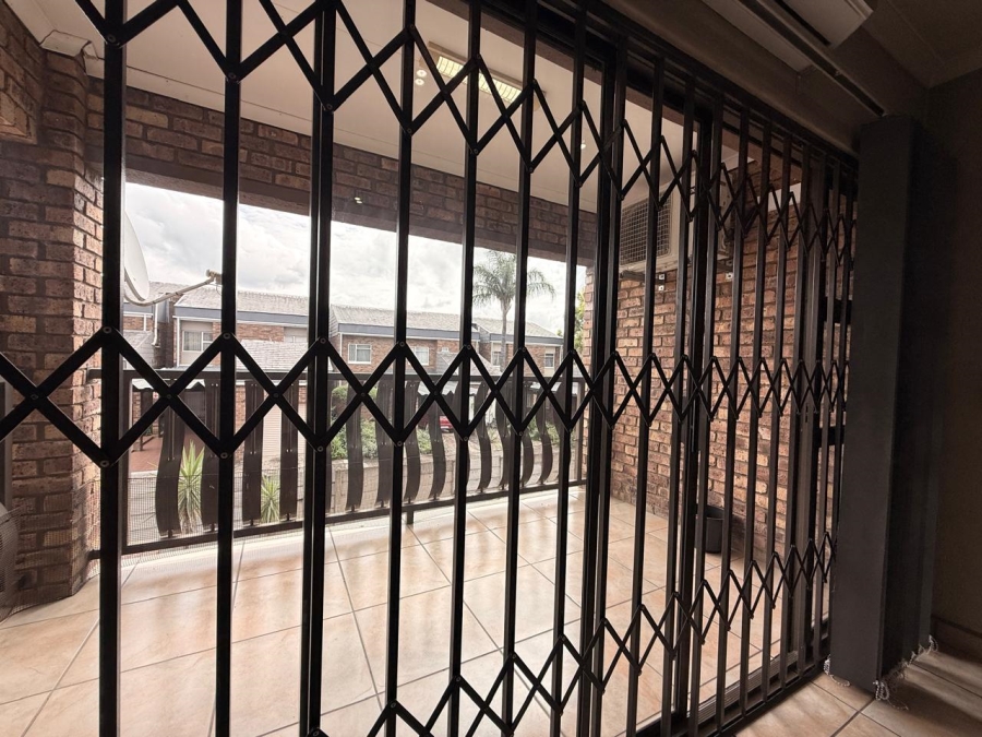 To Let 3 Bedroom Property for Rent in Huttenheights KwaZulu-Natal