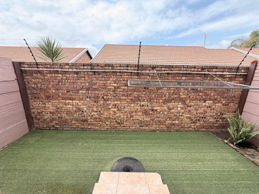 To Let 3 Bedroom Property for Rent in Huttenheights KwaZulu-Natal