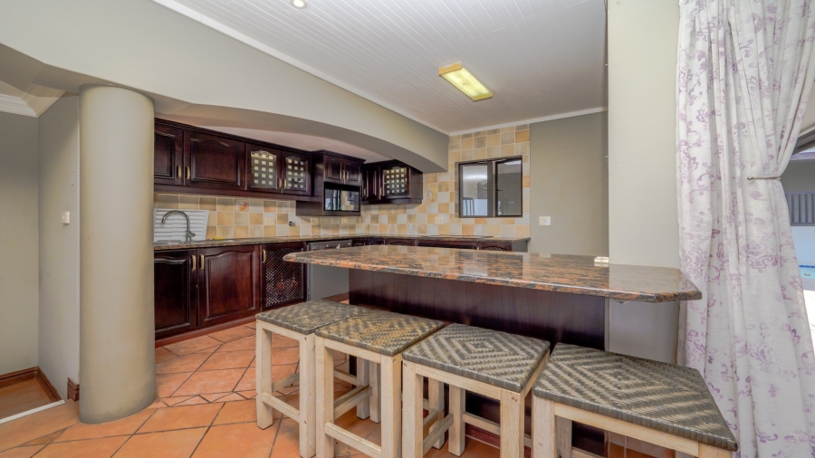 5 Bedroom Property for Sale in Prince