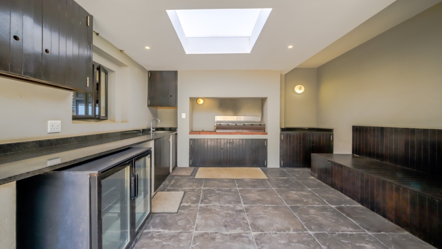 5 Bedroom Property for Sale in Prince