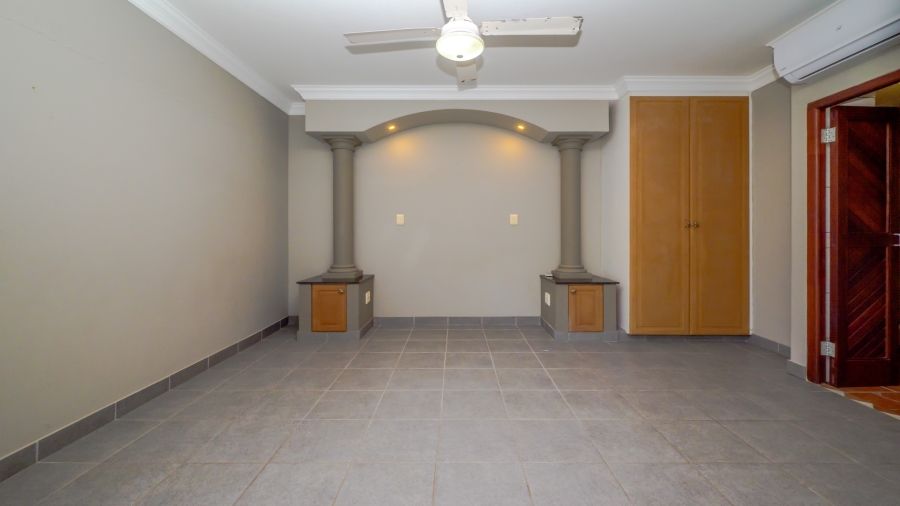 5 Bedroom Property for Sale in Prince