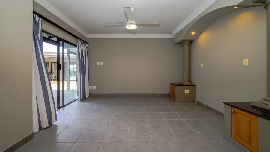 5 Bedroom Property for Sale in Prince