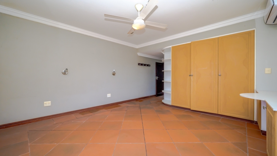 5 Bedroom Property for Sale in Prince