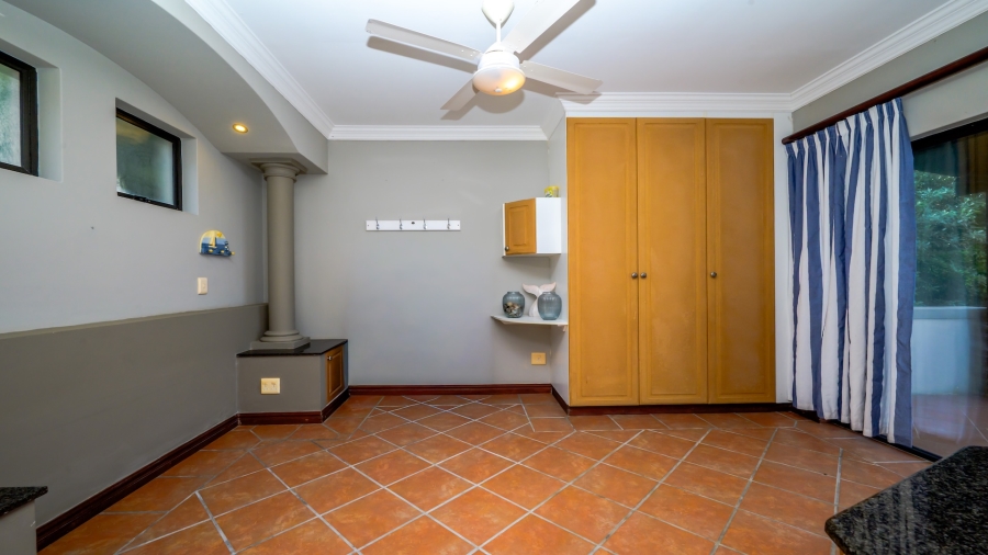 5 Bedroom Property for Sale in Prince