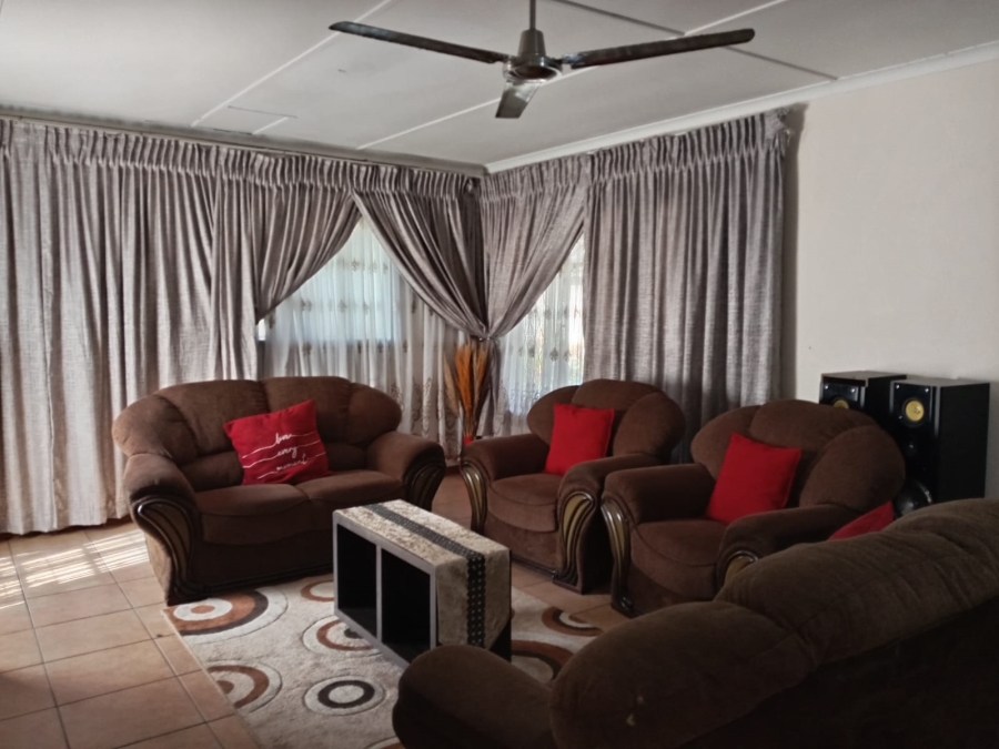 To Let 3 Bedroom Property for Rent in Arboretum KwaZulu-Natal