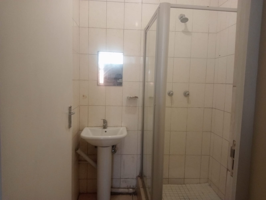 1 Bedroom Property for Sale in Greyville KwaZulu-Natal
