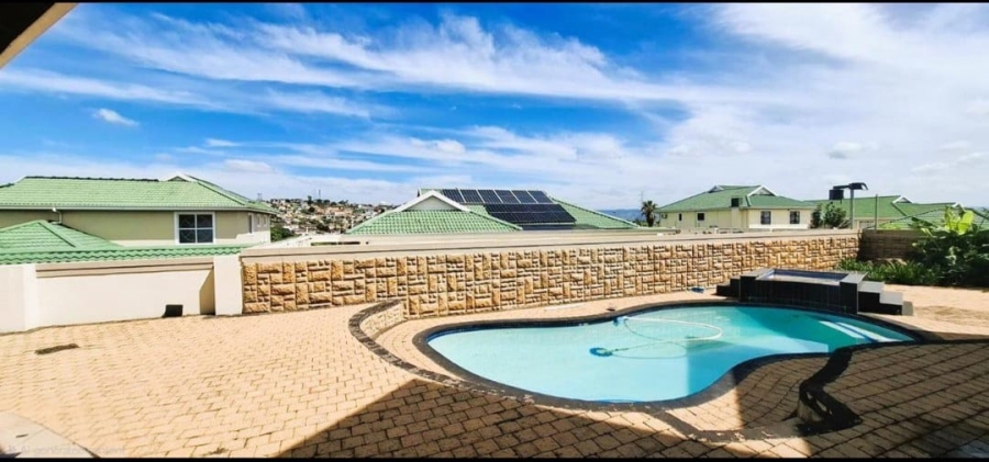 5 Bedroom Property for Sale in Broadlands KwaZulu-Natal