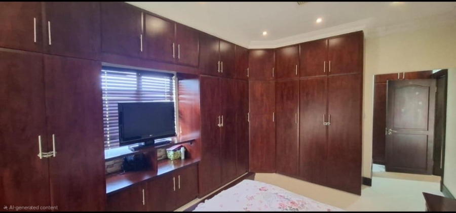 5 Bedroom Property for Sale in Broadlands KwaZulu-Natal