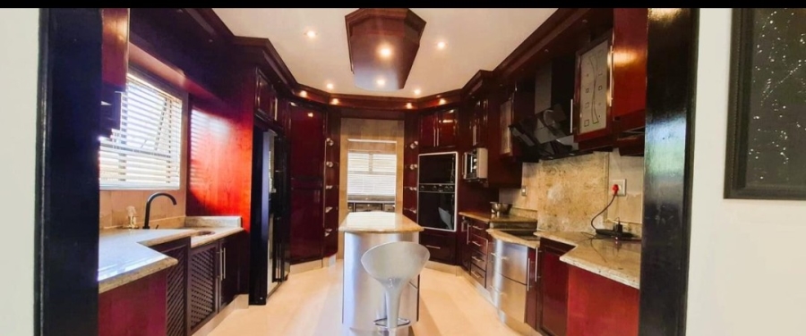 5 Bedroom Property for Sale in Broadlands KwaZulu-Natal