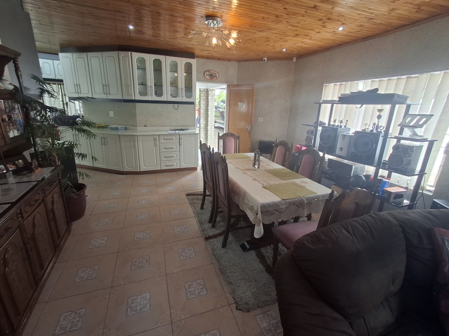 3 Bedroom Property for Sale in Lennoxton KwaZulu-Natal
