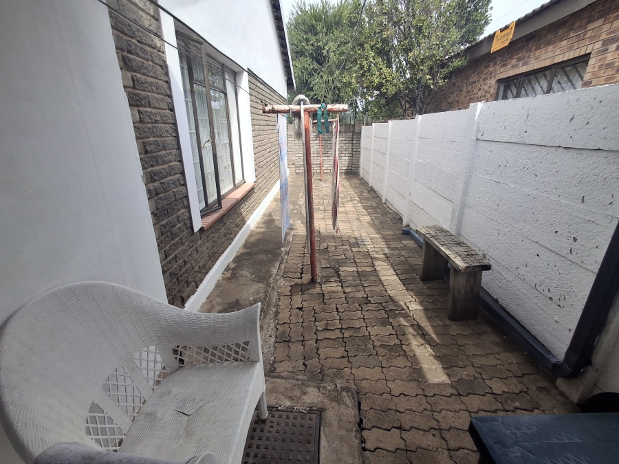 3 Bedroom Property for Sale in Lennoxton KwaZulu-Natal