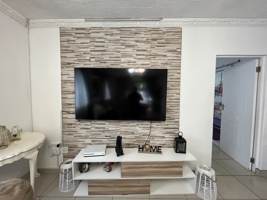 4 Bedroom Property for Sale in Sunford KwaZulu-Natal