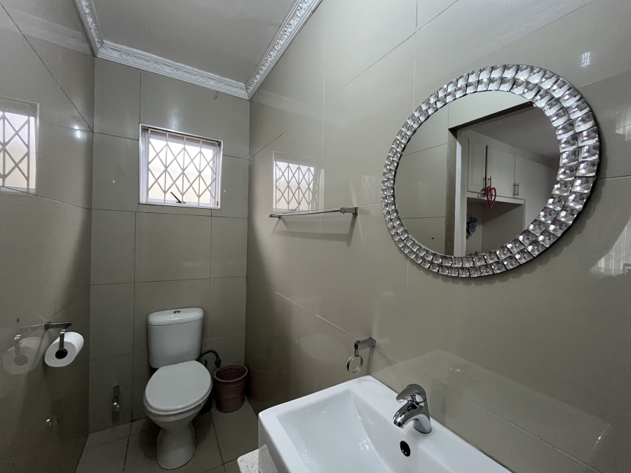 4 Bedroom Property for Sale in Sunford KwaZulu-Natal