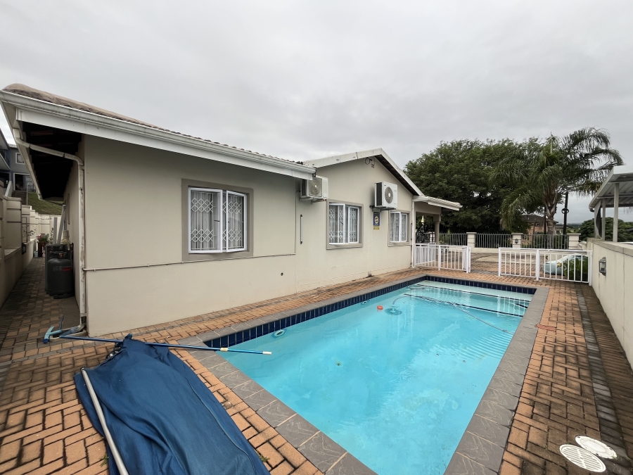 4 Bedroom Property for Sale in Sunford KwaZulu-Natal