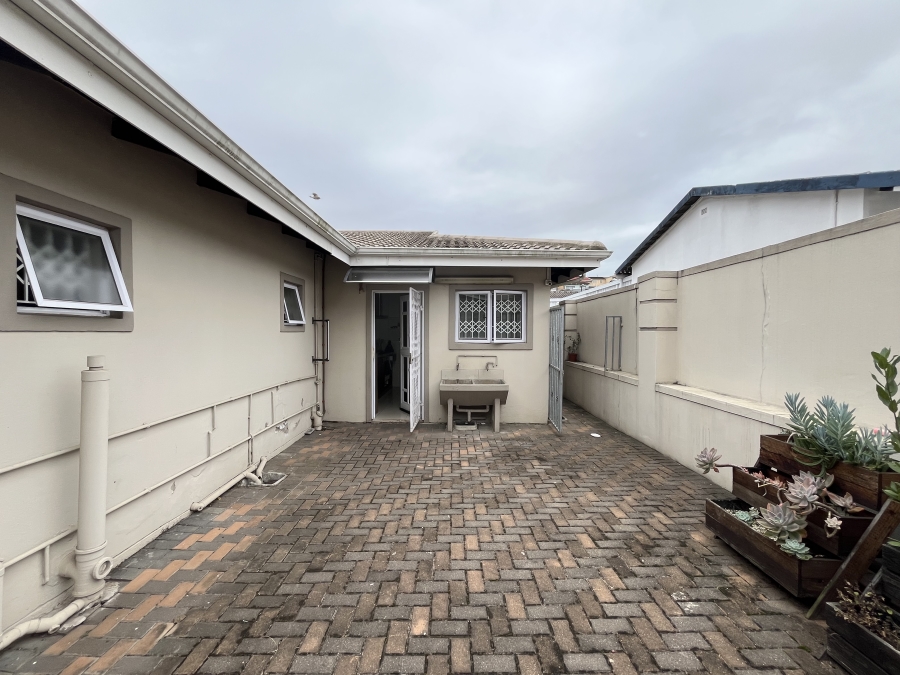 4 Bedroom Property for Sale in Sunford KwaZulu-Natal