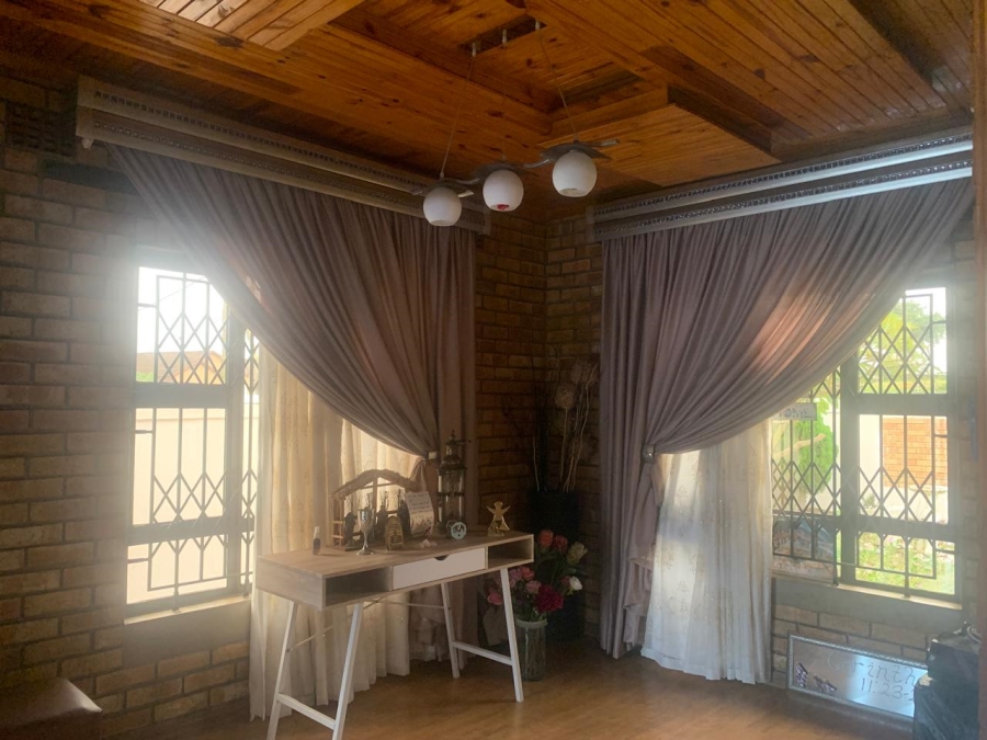 3 Bedroom Property for Sale in Brackenham KwaZulu-Natal
