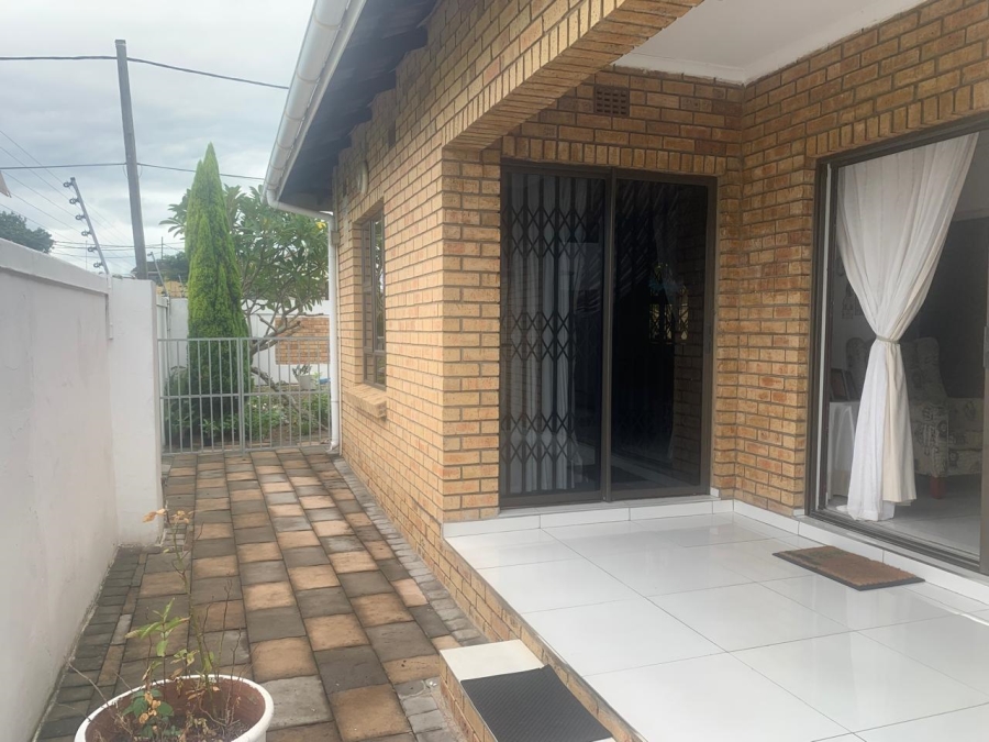 3 Bedroom Property for Sale in Brackenham KwaZulu-Natal
