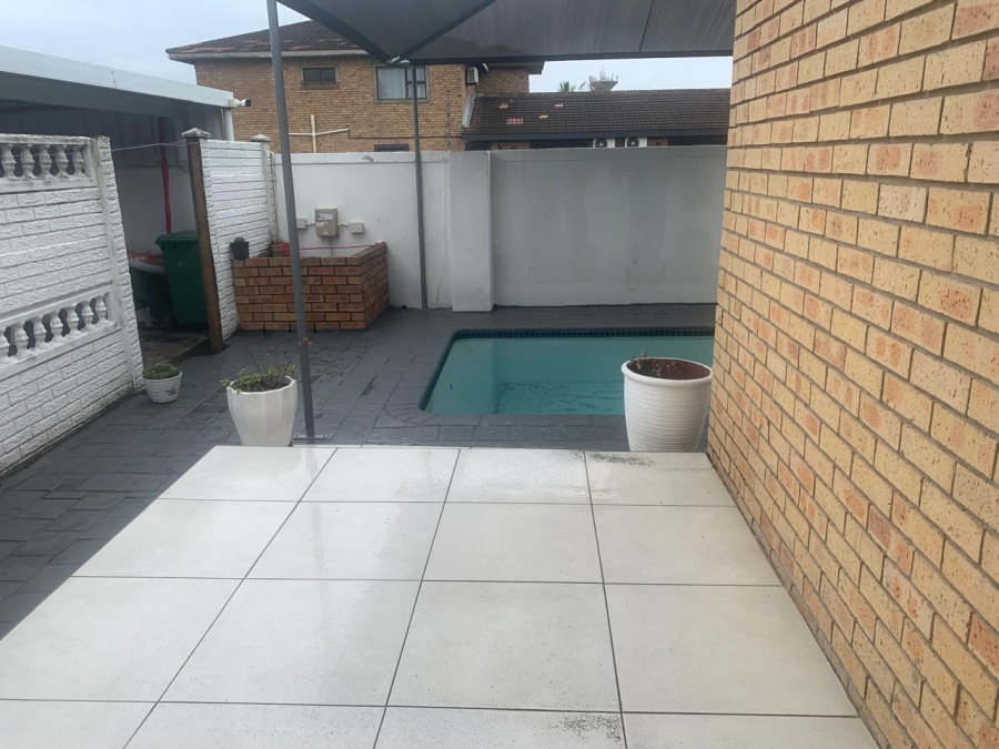 3 Bedroom Property for Sale in Brackenham KwaZulu-Natal