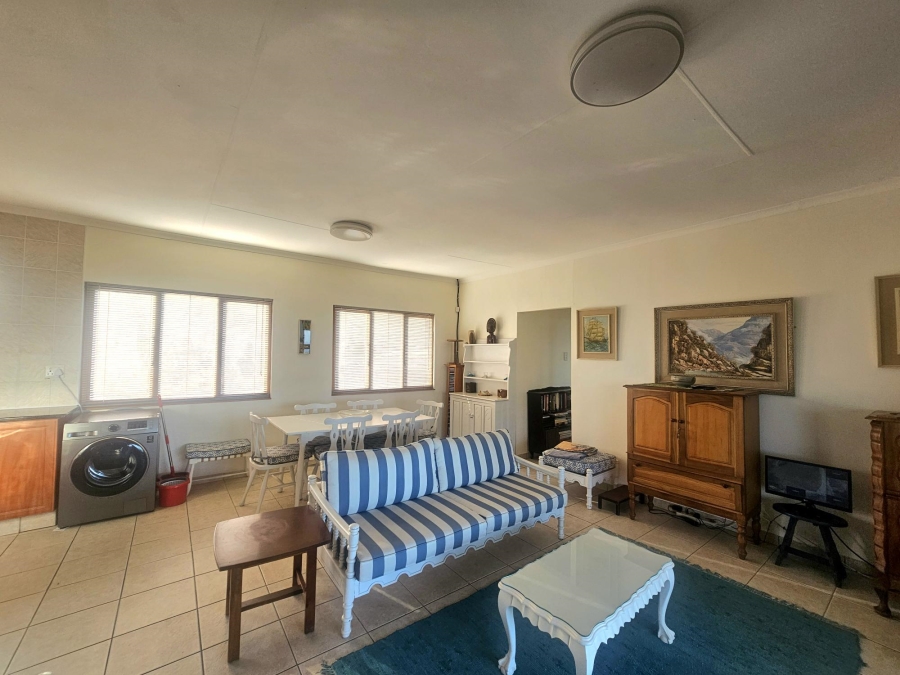 To Let 2 Bedroom Property for Rent in Athlone Park KwaZulu-Natal