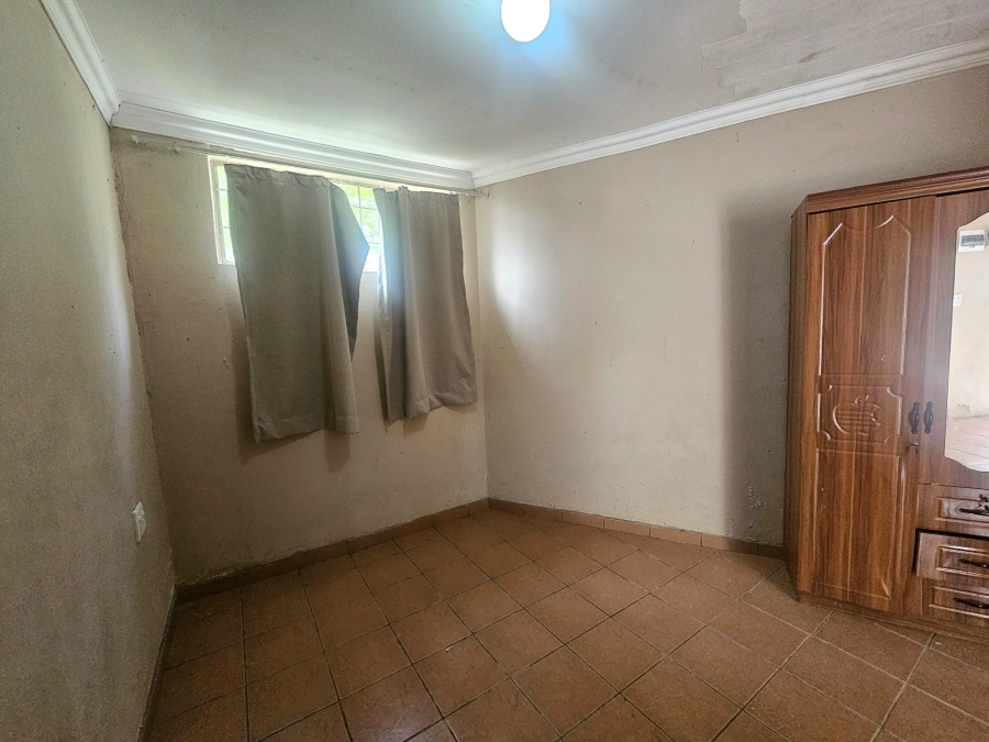 1 Bedroom Property for Sale in Sea View KwaZulu-Natal