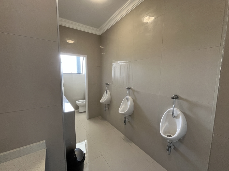 To Let Commercial Property for Rent in Ballito Commercial District KwaZulu-Natal
