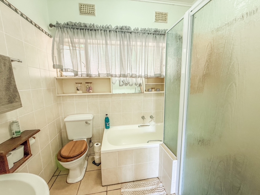 5 Bedroom Property for Sale in Fairview KwaZulu-Natal