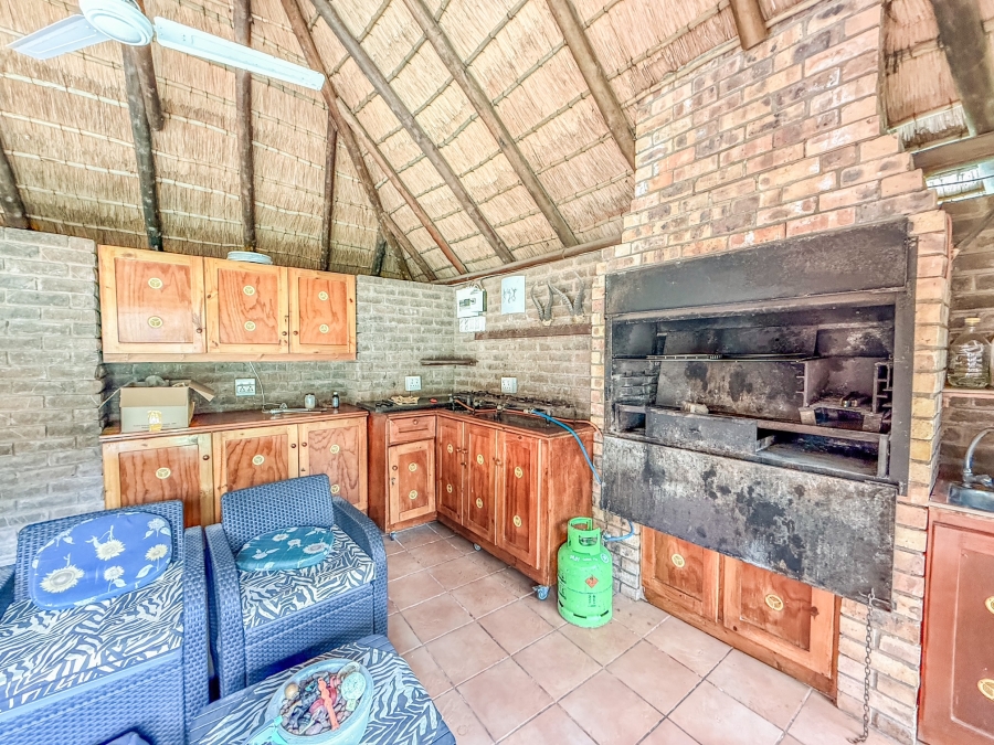5 Bedroom Property for Sale in Fairview KwaZulu-Natal