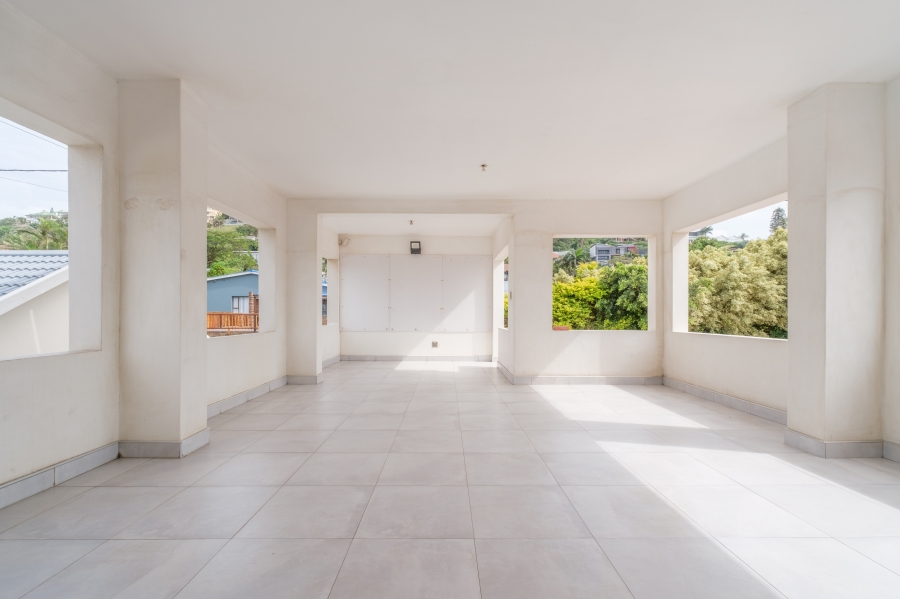 7 Bedroom Property for Sale in Ballito Central KwaZulu-Natal