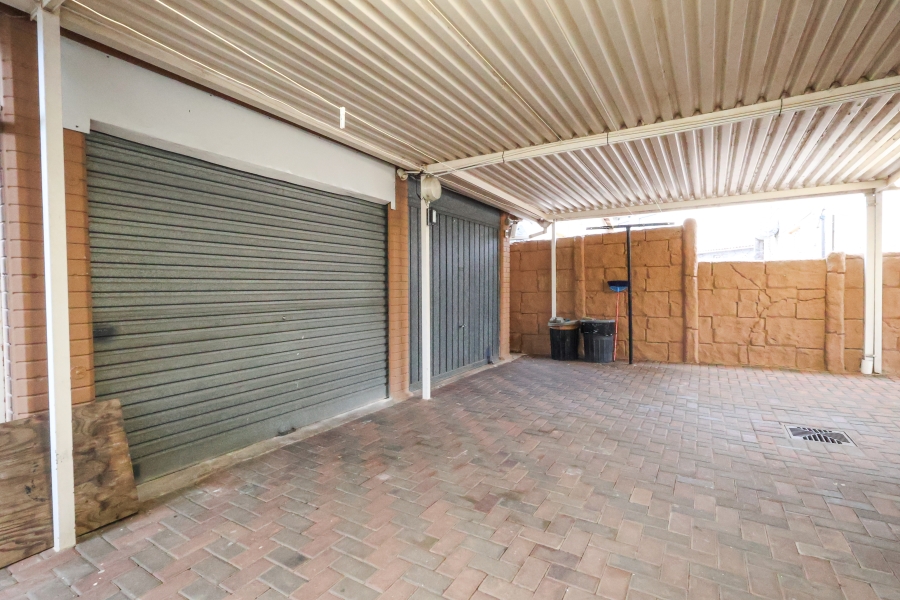 3 Bedroom Property for Sale in Crossmoor KwaZulu-Natal